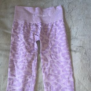 NVGTN leggings in Lilac Leopard print